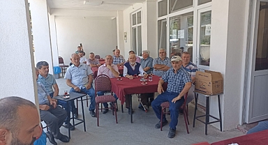 Kahvehanede Buluştular