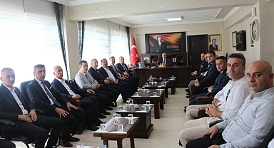 Kaymakam Tebrikleri Kabul Etti