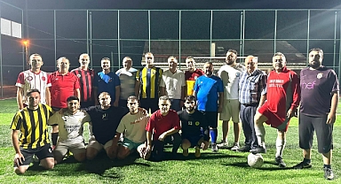Kumluca'da dostluk kazandı