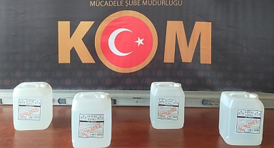 LİTRELERCE ETİL ALKOL ELE GEÇİRİLDİ