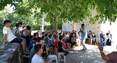 Öğrencilere Boykot Anlatıldı