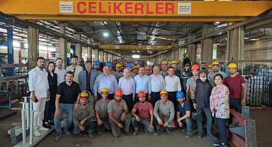 AK Parti heyeti işçilerle bir araya geldi