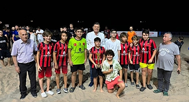 Plaj Futbolunda yıldızlarda Bartıngücü şampiyon