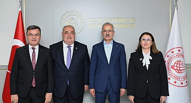 VALİ, BAKANLA BULUŞTU