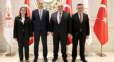Vali'den Bakan Yerlikaya'ya Ziyaret