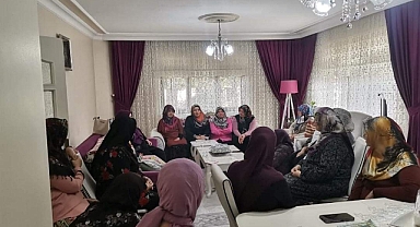 Ev sohbetleri devam ediyor