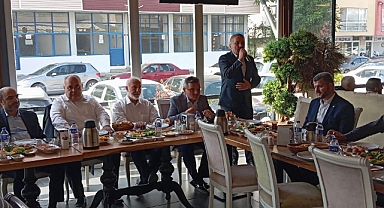 Her zaman yanlarında
