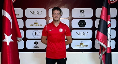 Melih Civelek Sapancaspor'a imza attı