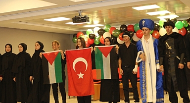 Nehirden Denize Özgür Filistin