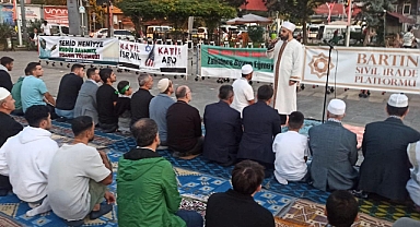 Şehitler için buluştular