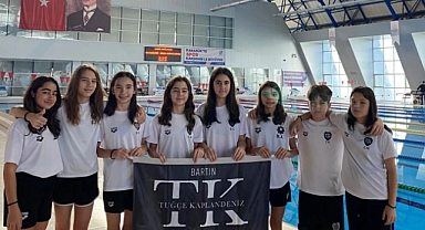 Sporcularımız yüzmede başarı elde etti