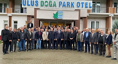 Uluslu Muhtarlara Yemek
