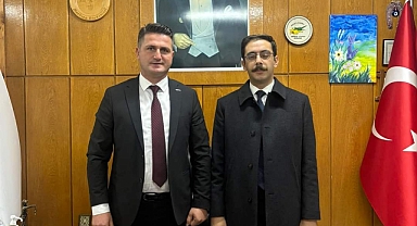 Ayağının tozuyla Başkanı ziyaret etti