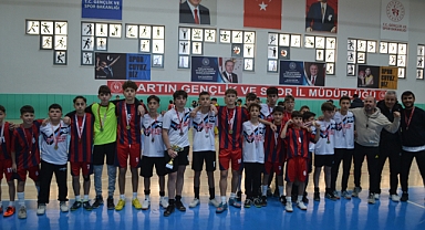Futsal müsabakalarında kazanan dostluk oldu