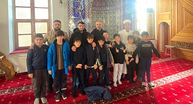 Gençler gönüllüler çocuk gönüllülerle buluştu