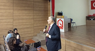 Gençlerle Buluştu
