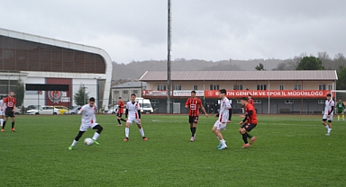U18’de Bartın Gençlerbirliği liderliğini sürdürdü