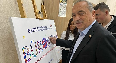 Uzun, BARÜ Kongresinde