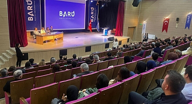 “Dijital Çağda İnsan Hakları ve Mahremiyet” Paneli Düzenlendi