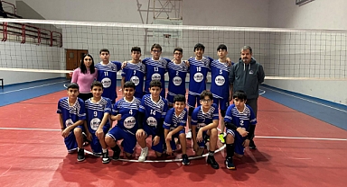 Erkek Voleybol ’da TOKİ Ortaokulu ipi göğüsledi