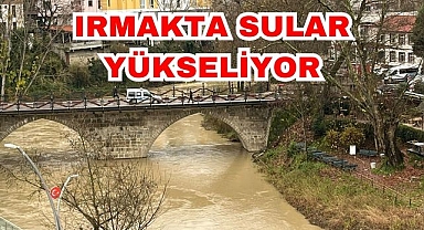Irmakta Sular Yükseliyor