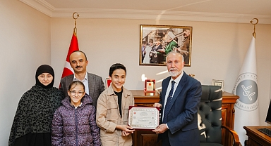 Ailesini gururlandırdı