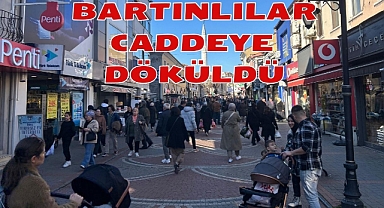 Bartınlılar Caddeye Döküldü