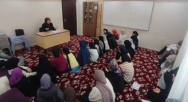 “Bir Konu Bir Konuk” projesi kapsamında eğitim gerçekleştirildi