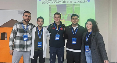 BÜYÜK HAYATLAR MİNİK KAHRAMANLARA EMANET