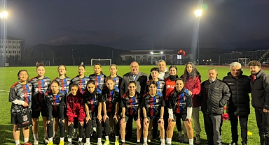 Milletvekili Aldatmaz Kemerspor Kadın takımı ziyaret etti