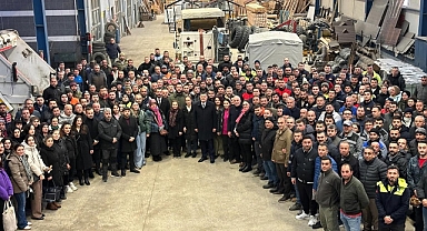 Personelle bir araya geldi