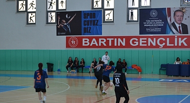 Futsal’da yarı finale çıkacak takımlar belli olacak