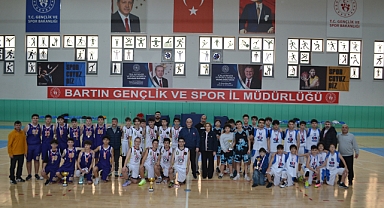 Kulüpler arası U16 Baskette kupa sahiplerini buldu