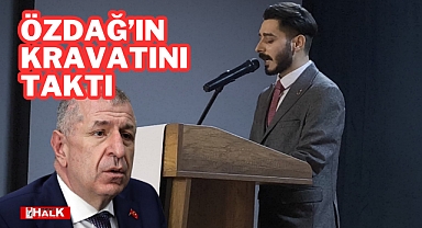 Özdağ'ın Kravatını Taktı