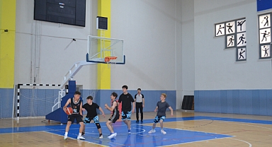 Takımını kur ve 3x3 basketbol turnuvasına katıl!
