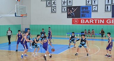 Toki Spor U16 Basketbol takımı ilk maçını kazandı