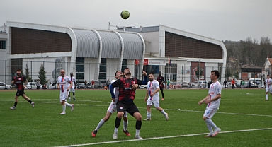 Arıt Kayadibispor uzatmada kazandı