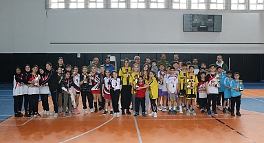 Badminton il birinciliği maçları tamamlandı