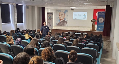 Bartın Emniyeti'nden Öğrencilere Siber Güvenlik Semineri