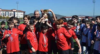Cumhuriyet Ortaokulu 2.oldu