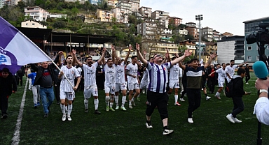 Ereğli Belediyespor şampiyonluğu kutladı