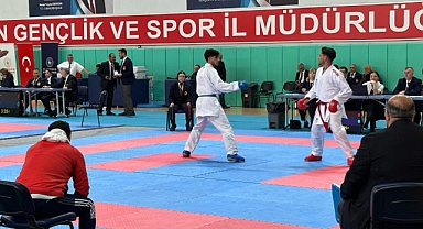 Gençler A-B Karate birinciliği sona erdi