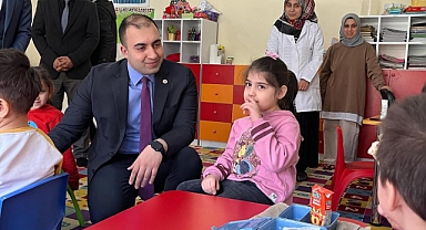 Kaymakamdan Miniklere Sürpriz