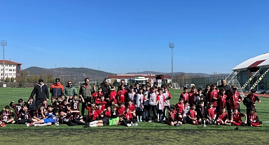 Küçük erkekler futbol müsabakaları tamamlandı