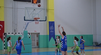 3x3 baskette Murat Hüdaverdigar farklı kazandı
