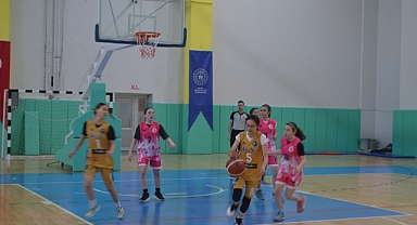 3x3 baskette TOKİ Ortaokulu 6-5 kazandı