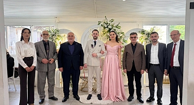Aldatmaz Mutluluklarına Ortak Oldu