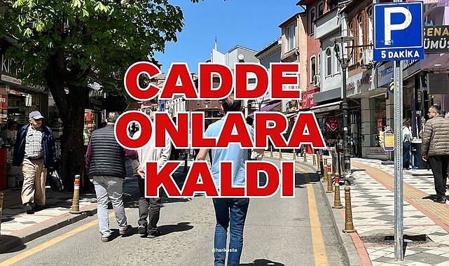 Cadde onlara kaldı