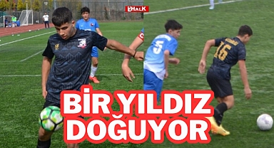 Genç futbolcu performansıyla yine göz doldurdu