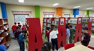 Miniklerden Kütüphane Haftası’na Renkli Ziyaret